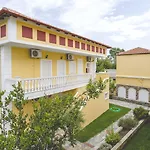 Apartament Yianna Néa Meságkala