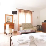 Apartament Yianna Néa Meságkala