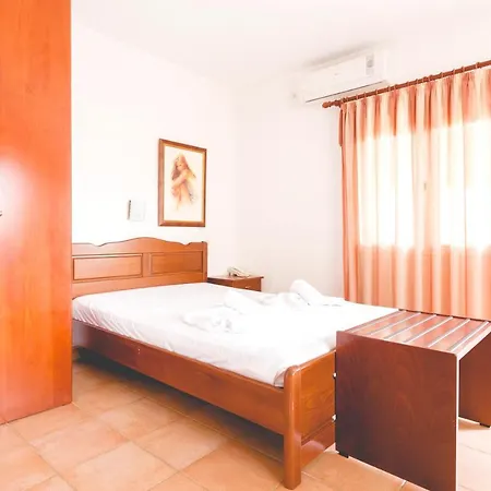 Yianna Apartment Nea Mesagkala