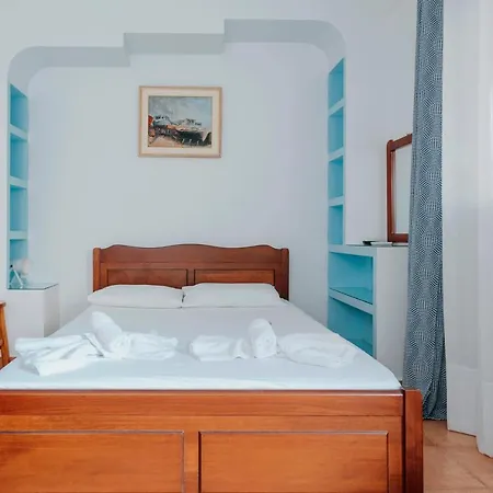 Yianna Apartment *
