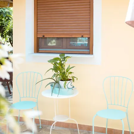 Apartament Yianna Néa Meságkala